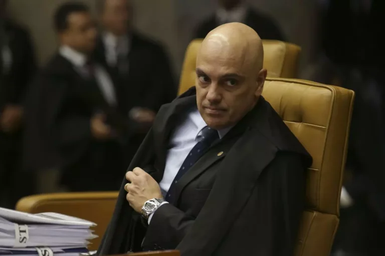Excesso de poder no STF ameaça democracia brasileira, afirma revista britânica The Economist