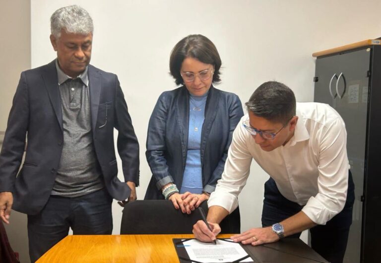 Ricardo Marques assume comando da Prefeitura de Aracaju, após licenciamento da prefeita Emília Corrêa