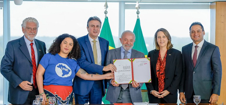 Saiba detalhes sobre decreto que institui a Nova Política de EaD