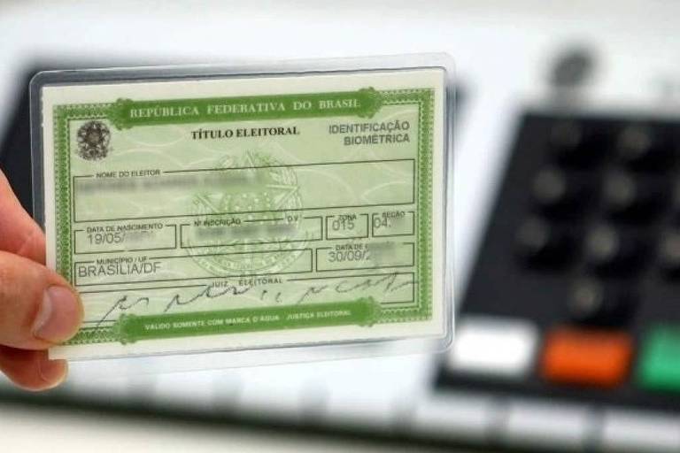 Após cancelamento de títulos, eleitores podem requerer regularização