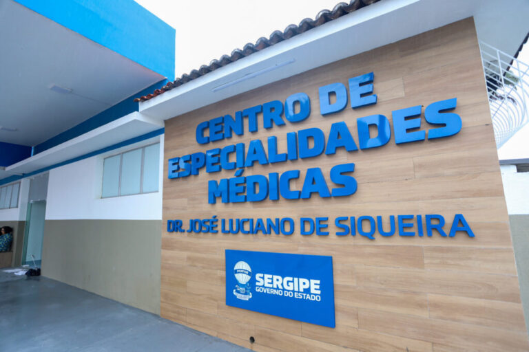 Estado entrega equipamentos e anuncia novos investimentos que somam mais de R$ 18,8 milhões para saúde em Itabaiana