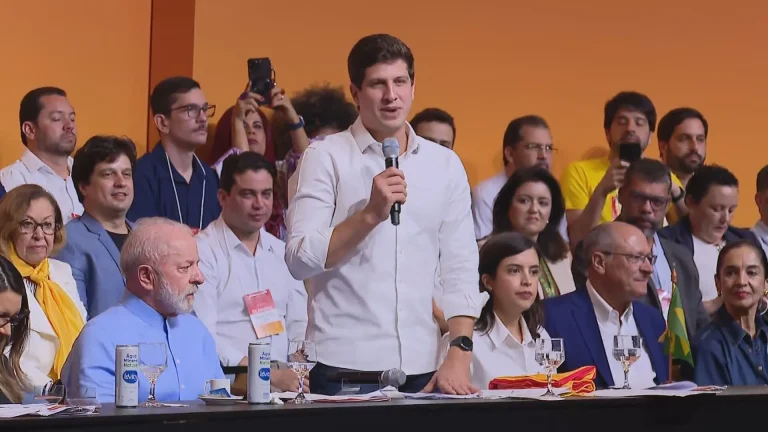 Prefeito do Recife assume presidência nacional do PSB e defende chapa entre Lula e Alckmin em 2026