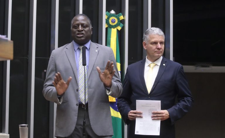 Câmara aprova projeto que aumenta pena para abandono de idoso ou pessoa com deficiência