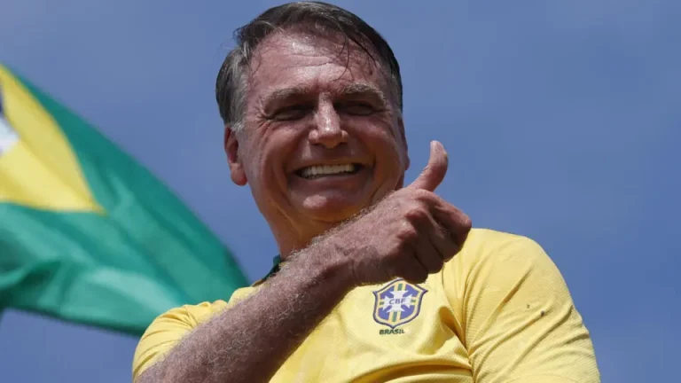Anistia a presos e apoio a Bolsonaro no julgamento do golpe pautam manifestação deste domingo