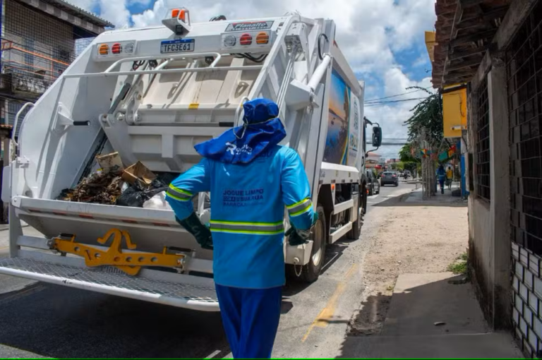 Serviço de coleta de lixo é paralisado em Aracaju