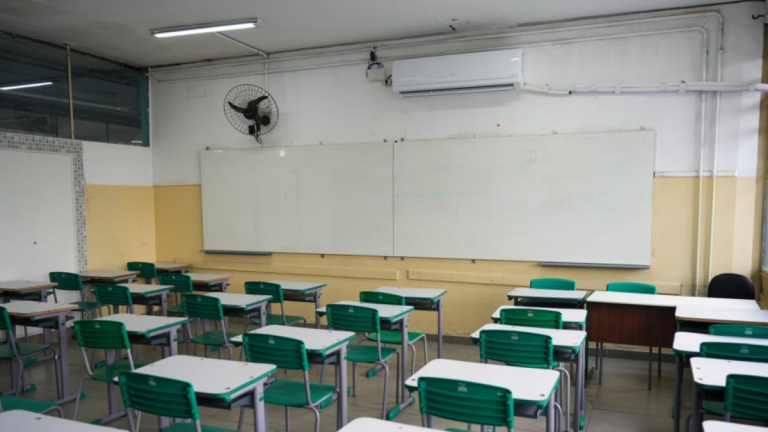 Ameaças a escolas cresceram 360% nas redes sociais, diz pesquisa