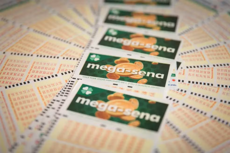Mega-Sena pode pagar R$ 130 milhões neste sábado