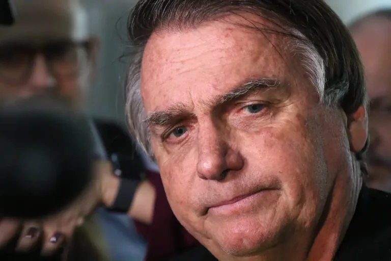 Bolsonaro volta a passar mal e cancela agendas políticas