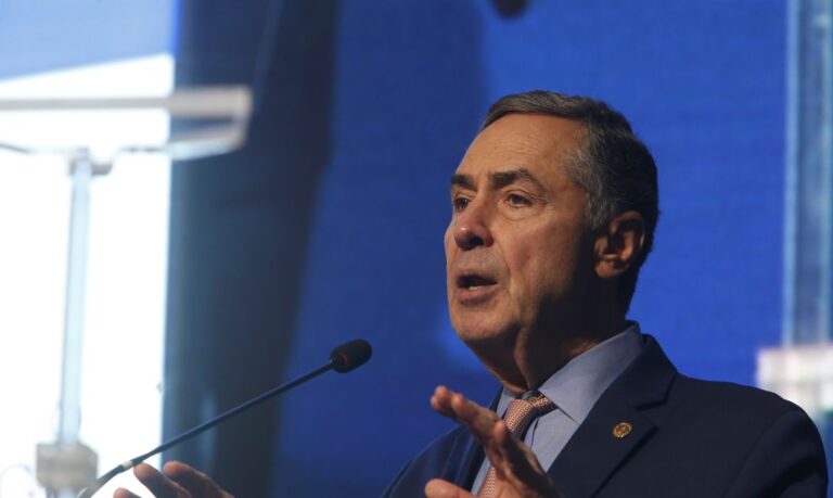 Barroso nega que STF legisle sobre responsabilização das redes sociais