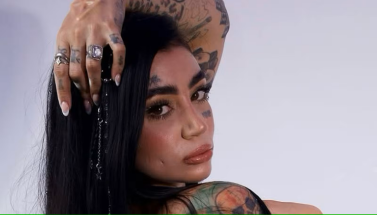 Quem era a cantora brasileira que morreu durante cirurgia plástica na Turquia