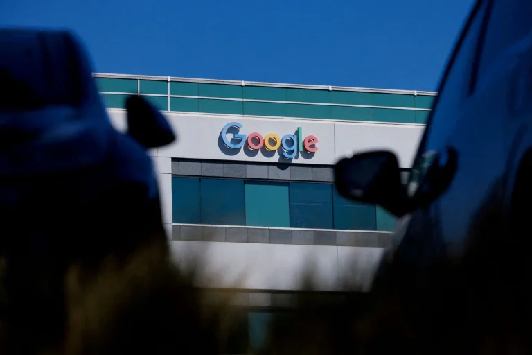 Vazamento global expõe 16 bilhões de senhas e credenciais; Google e FBI emitem alerta