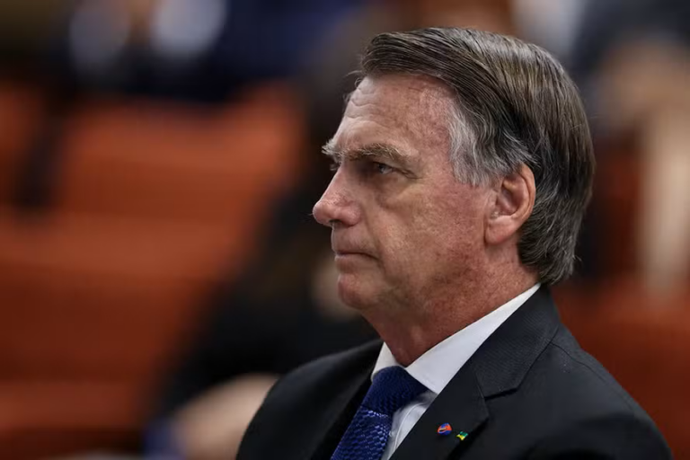 Julgamento de Bolsonaro deve ocorrer entre agosto e setembro