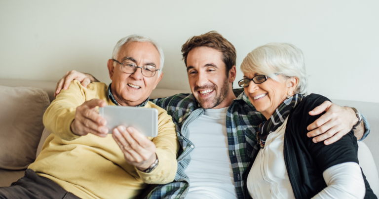 Número de adultos que moram com os pais cresce mais de 130% no Brasil
