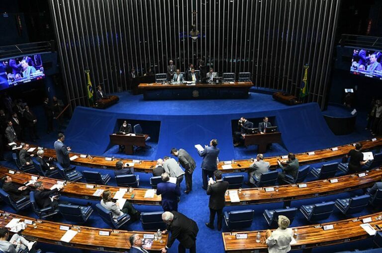 Senado aprova fim de atenuante de idade para penas de estupradores