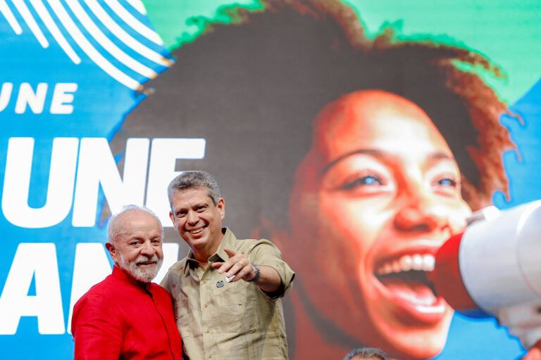 Ministro Márcio Macêdo celebra investimentos do PAC em saúde e educação para Sergipe