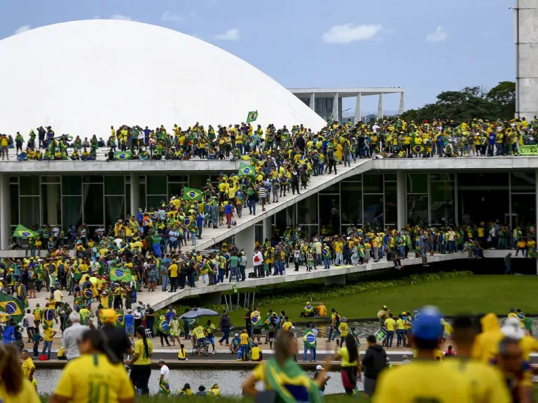 Tentativa de golpe: STF responsabilizou 1.198 pessoas pelo 8 de Janeiro
