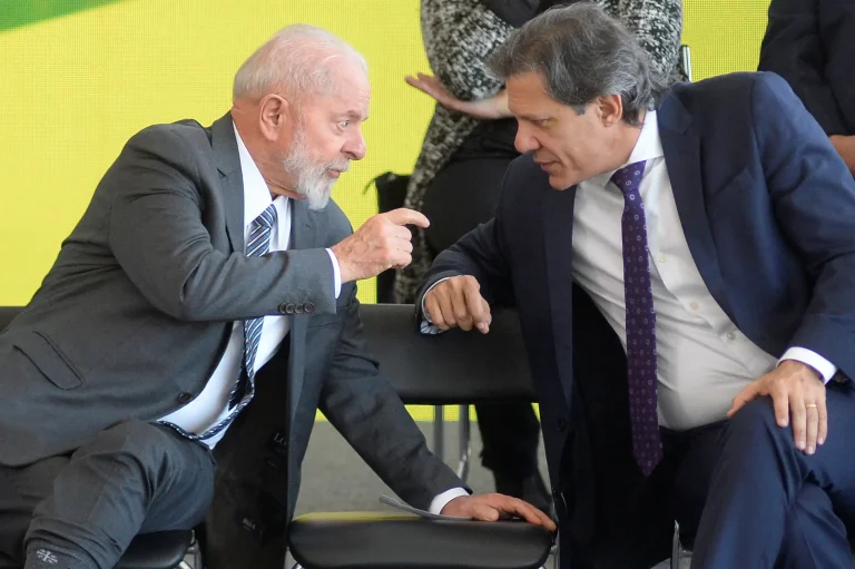 Para 52% da população, decreto de Lula sobre IOF foi um erro, diz Atlas/Bloomberg