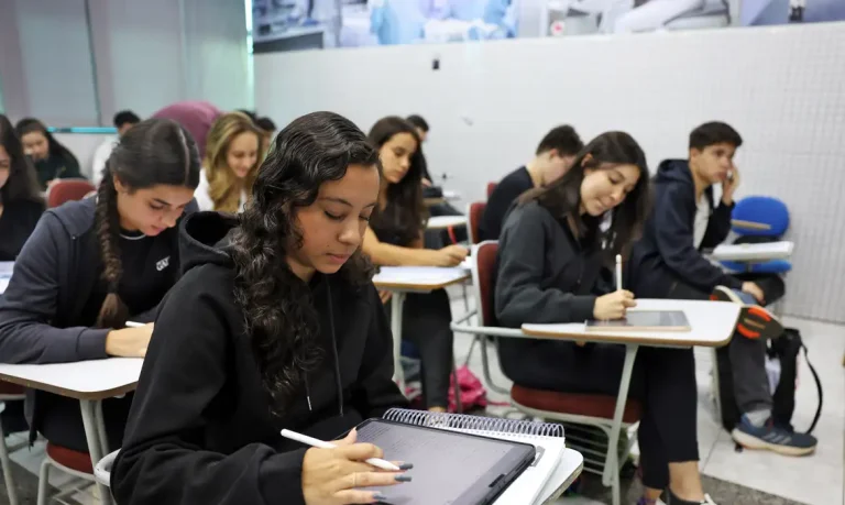 Começam nesta segunda-feira as inscrições do Fies para o 2º semestre