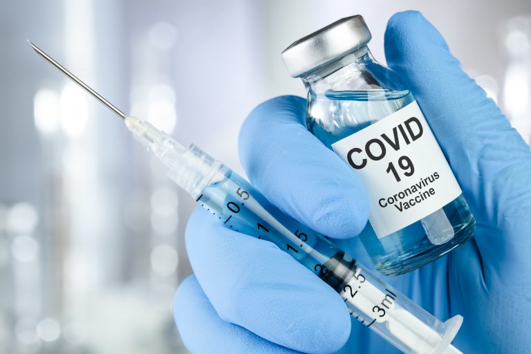 Estudo estima que vacina contra covid-19 salvou 2,5 milhões de vidas de 2020 a 2024