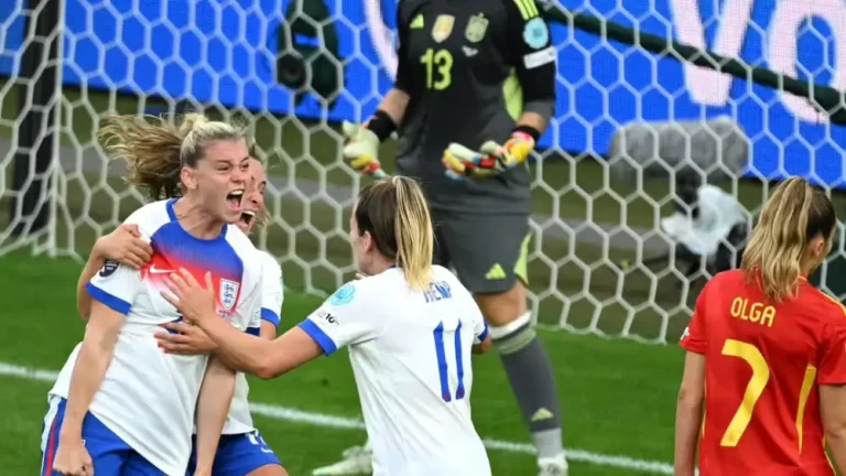 Inglaterra vence Espanha nos pênaltis e conquista Eurocopa