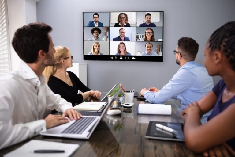 Atente-se à comunicação: veja os 10 erros da língua portuguesa mais comuns em reuniões e e-mails de trabalho