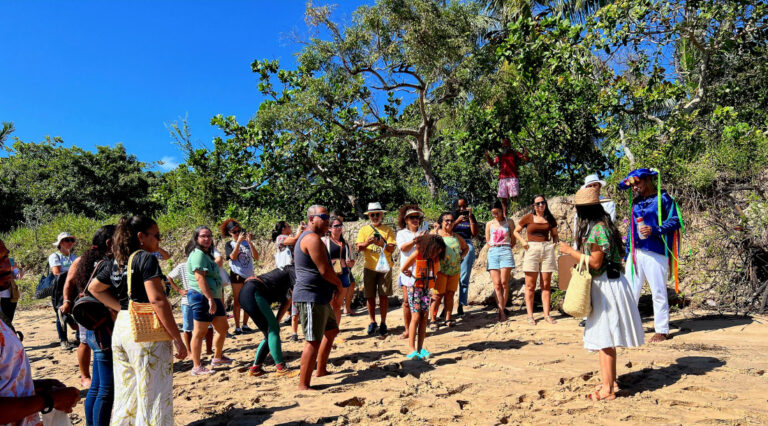 Expedição de Tototó celebra Dia dos Manguezais