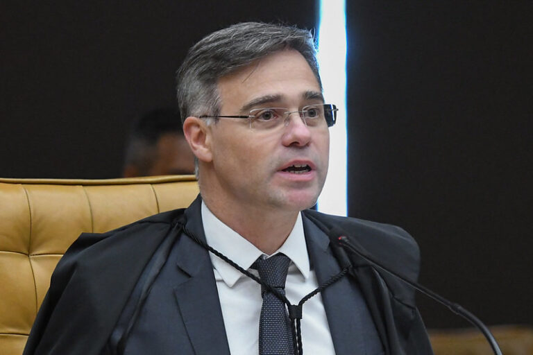 Mendonça vai liberar acesso a investigações sobre fraude no INSS