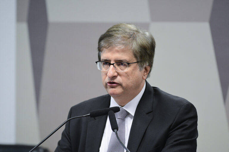 Gonet usa fala de Mendonça e detalha relação com Vorcaro em defesa ao MPF