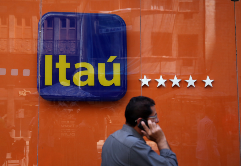Itaú (ITUB4) tem lucro recorrente de R$ 11,5 bilhões no 2T25, alta anual de 14,3%