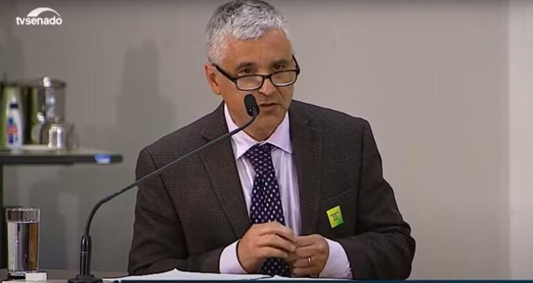 Professor de Harvard elogia instituições brasileiras e critica Trump