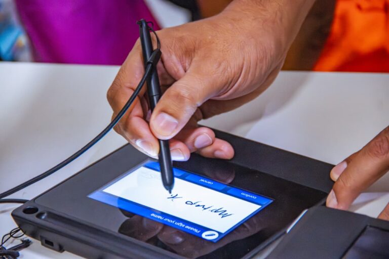 Em Sergipe, SSP disponibiliza atendimento especial para emissão da Carteira de Identidade Nacional para mulheres no Instituto de Identificação