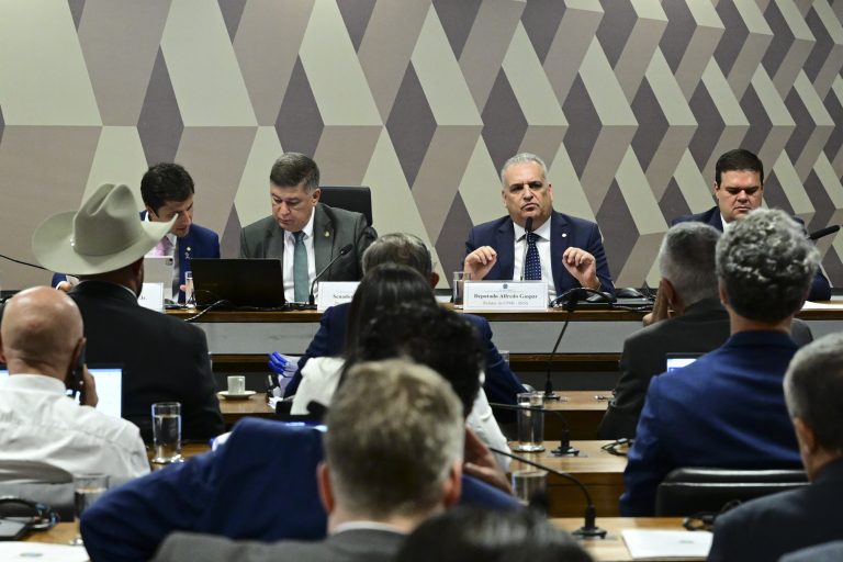 Com decisão do STF, CPMI do INSS deve terminar até sábado
