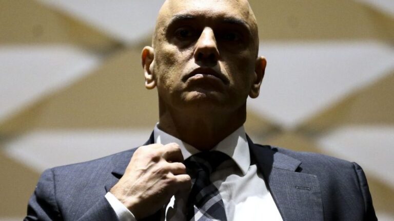 Líder da oposição diz que, até o momento, falta apenas uma assinatura para protocolar pedido de impeachment contra Moraes no Senado