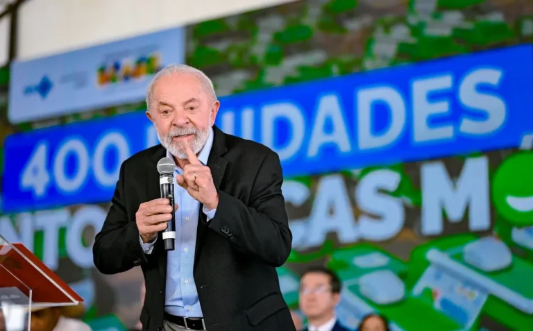 Governo prevê repasse para universidades e agências federais 53% menor em 2026 do que em 2014