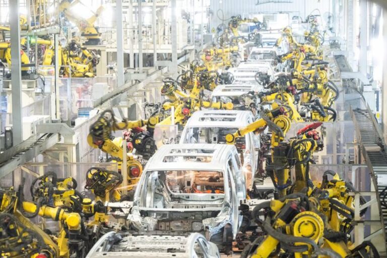 China passará a exigir licença para exportar carros elétricos a partir de 2026