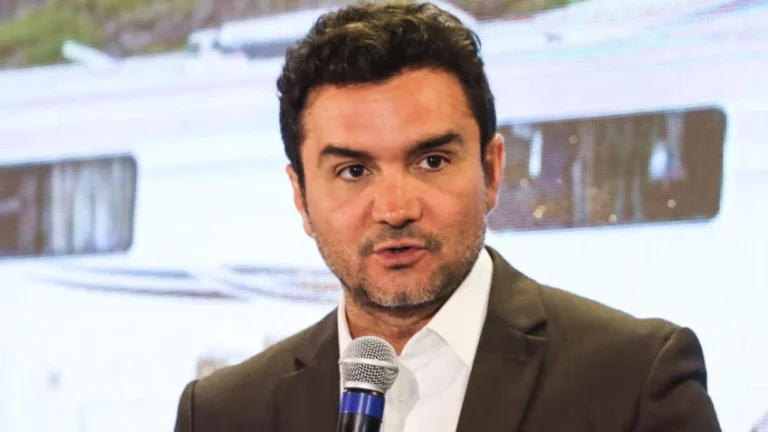 Após pressão do União Brasil, Celso Sabino anuncia saída do comando do Ministério do Turismo