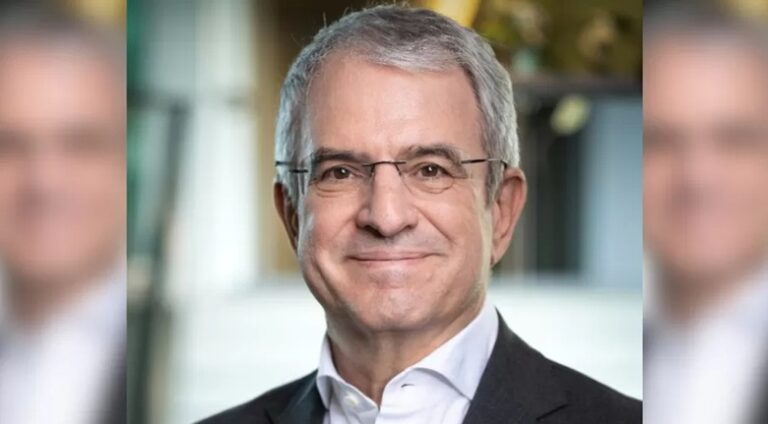 CEO da Nestlé é demitido por namoro com funcionária; RH deve ser avisado?