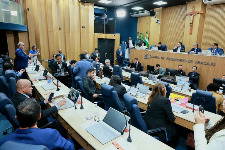 Câmara de Aracaju derruba vetos do Poder Executivo municipal ao programa para parcerias público-privadas e à Lei de Diretrizes Orçamentárias