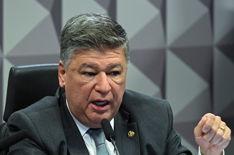 Presidente da CPMI do INSS critica decisões do STF e da PGR em relação à condução de comissão