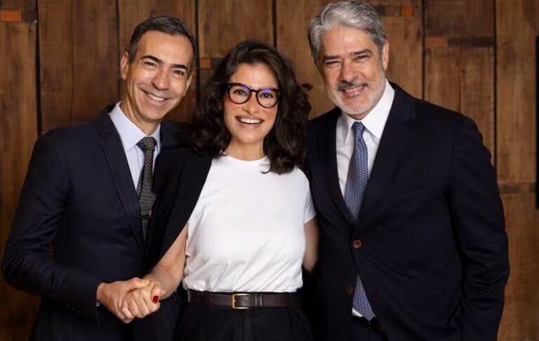 Bonner se despede do Jornal Nacional após 29 anos; Tralli assume bancada