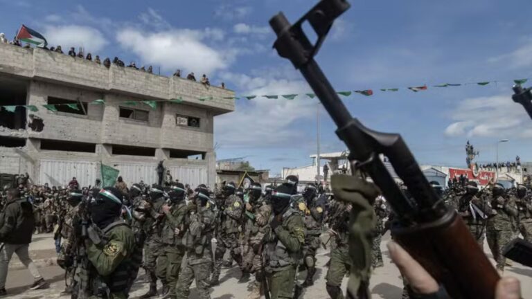 Após comunicado ameaçador de Trump, terroristas do Hamas concordam em libertar reféns israelenses