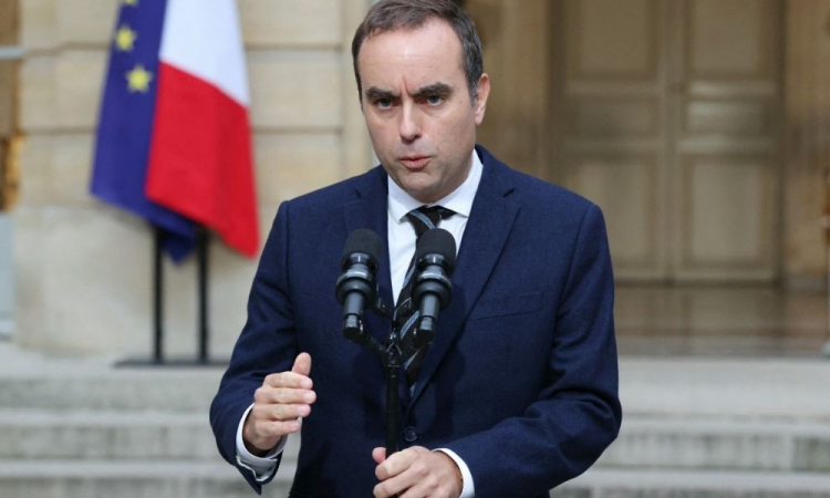 Diante de crise política na França, Macron nomeia novo governo de Sébastien Lecornu