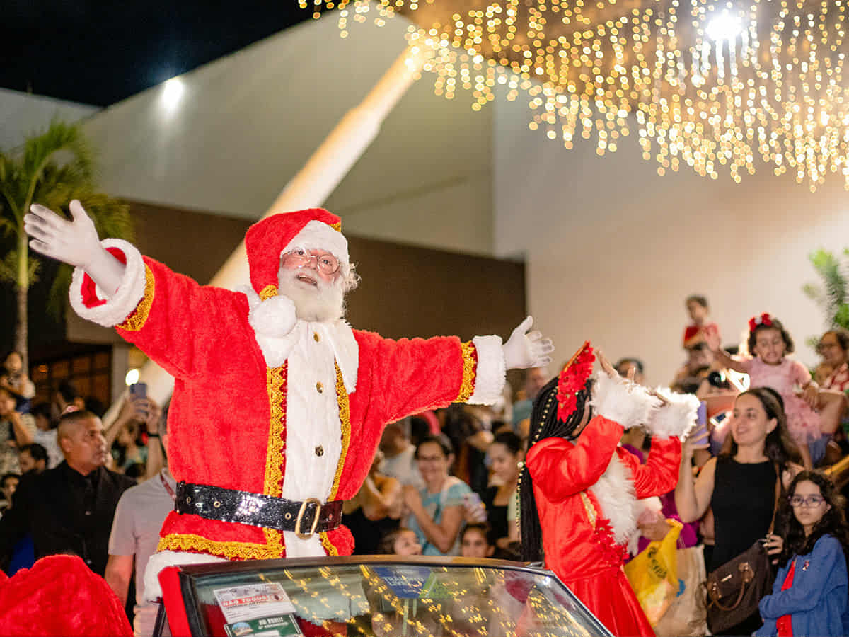 Nesta quinta-feira (6), parada natalina celebra a chegada do Papai Noel em Aracaju