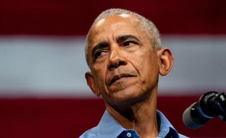 Obama se explica após declaração sobre existência de aliens em entrevista viralizar