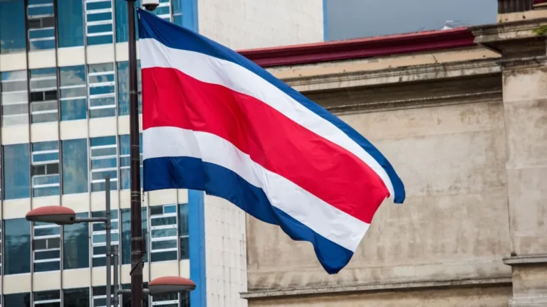 Costa Rica fecha embaixada em Cuba e expulsa diplomatas: “Limpar o hemisfério de comunistas”