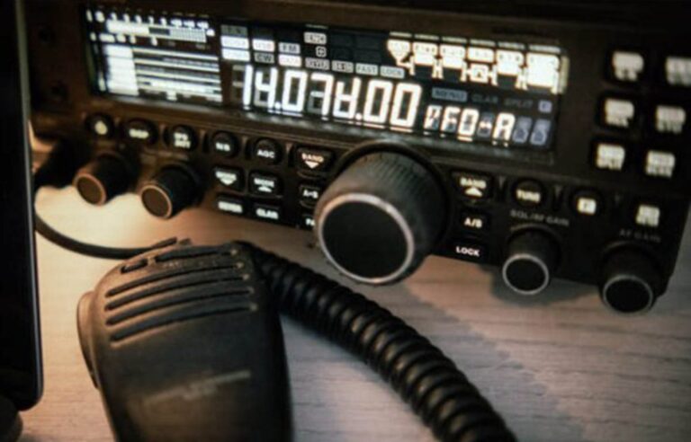 Anatel simplifica regras e fortalece o radioamadorismo no Brasil