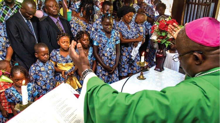 Cresce número de católicos na África
