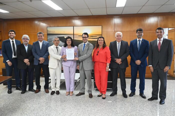 TCE/SE, MP/SE e MPC/SE assinam nota técnica com diretrizes para gastos com festividades em Sergipe