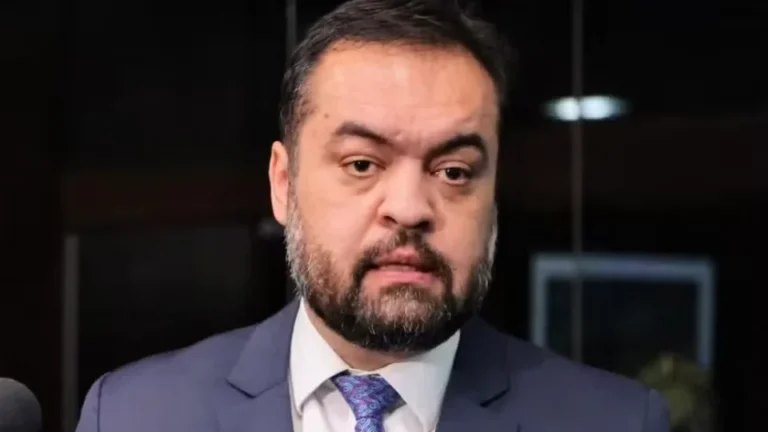 Ex-governador do Rio de Janeiro, Cláudio Castro cancela ida à CPI do Crime Organizado devido a ‘lombalgia aguda’