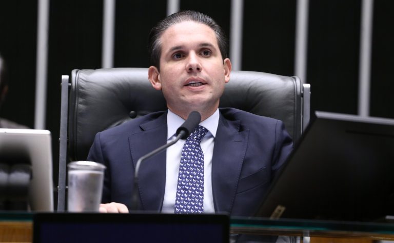 Câmara dos Deputados pode votar nesta semana financiamento mínimo para assistência social no Brasil